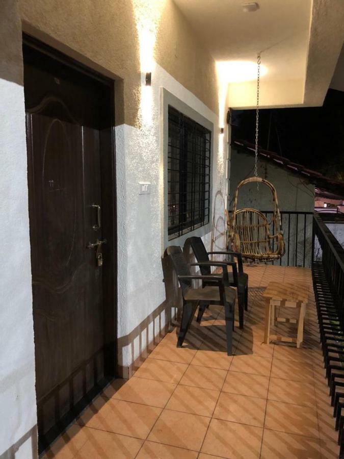Raikar Guest House Bogmalo Eksteriør bilde